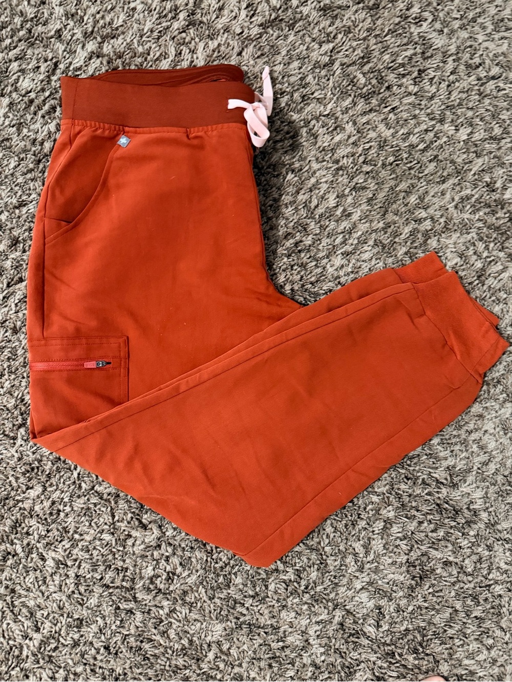 Figs women’s scrub pants - in Rust Orange (Large)